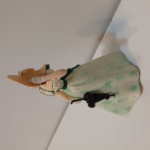 Hallmark Keepsake Ornament Scarlet O'Hara Collector's Series Gone with the Wind - Picture 10 of 16